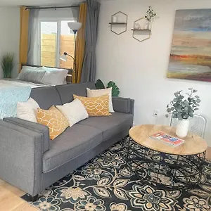  Holiday home New Private Tiny Near Greenlake/lightrail/i-5 United States